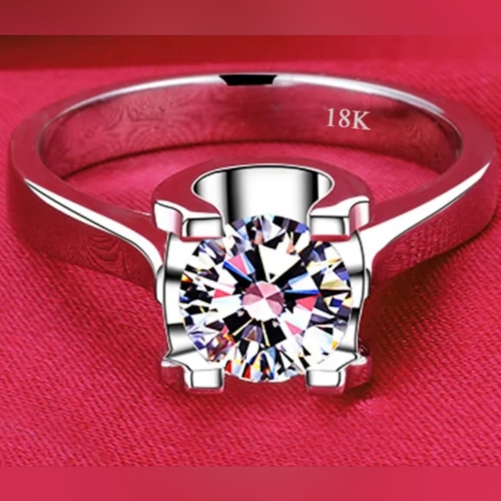 Certified 18k Gold sz7 2ct
